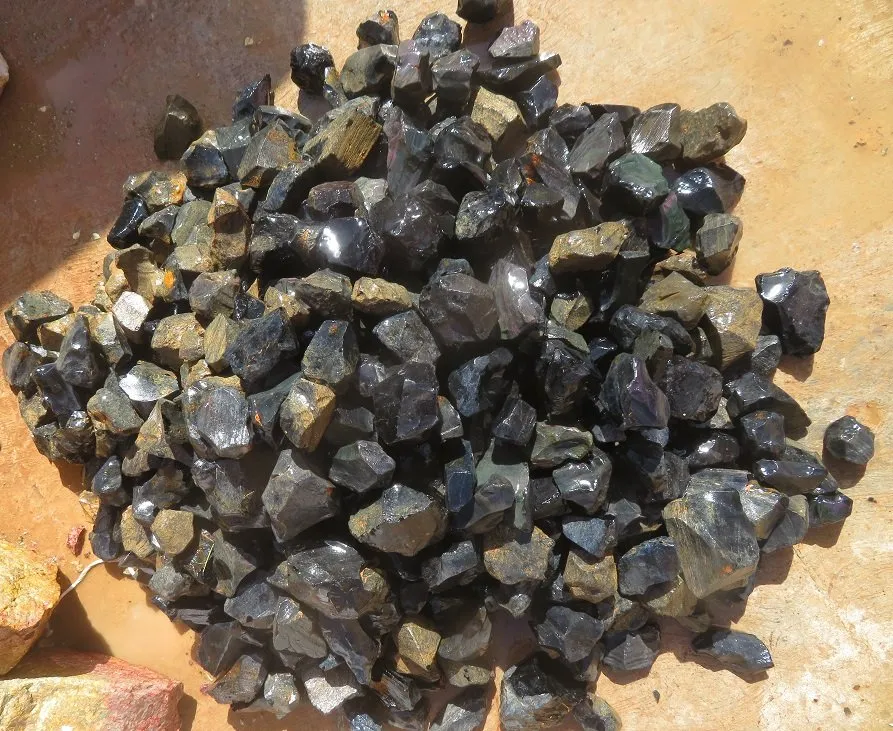 Velvet Sheen Obsidian
