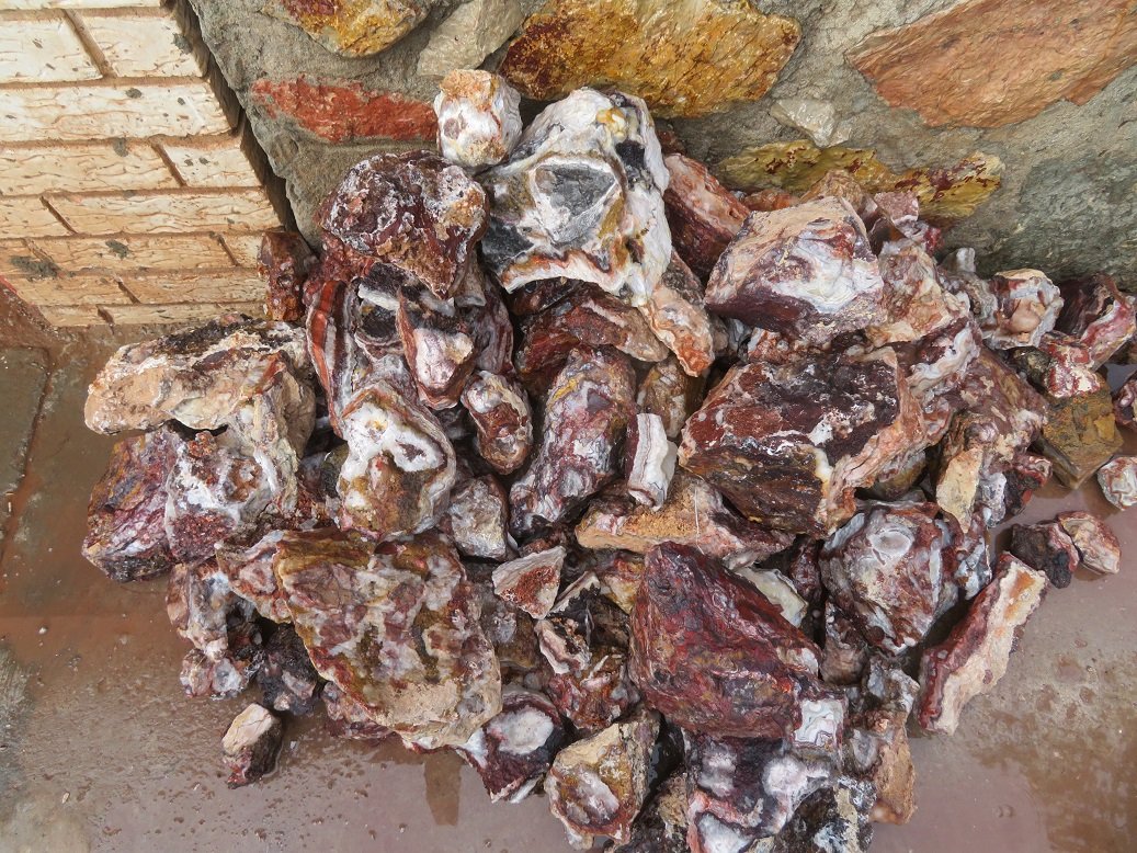 Mexican Crazy Lace Agate Cutting Rough