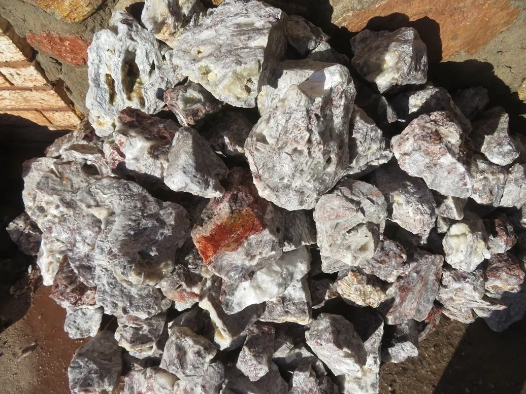 Manzanillo Lace Agate Rough